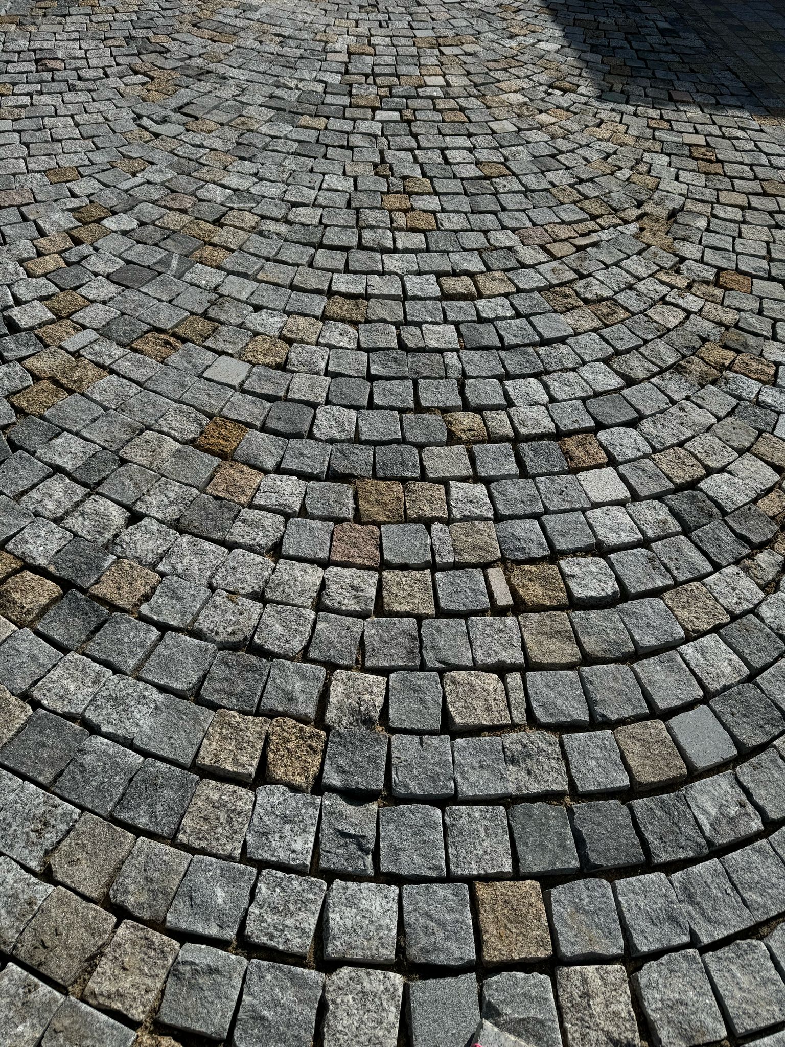 Pavés en granite multicolore – Image 3